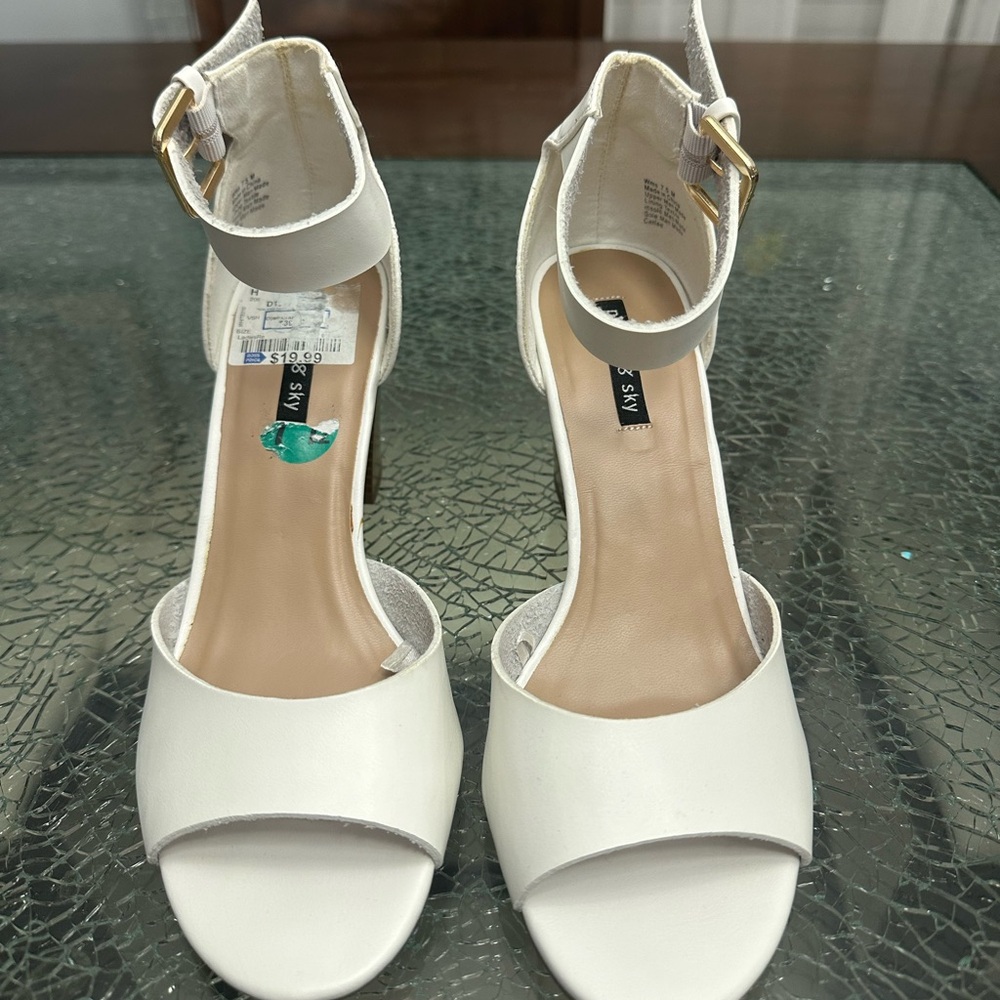 Parker & Sky chunky white heel